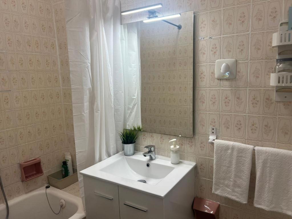 Apartamento Para 4 Personas En El Centro De Valencia, Plaza El Pilar Exterior photo